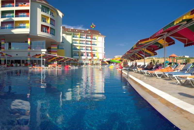 Ramada 4* Side