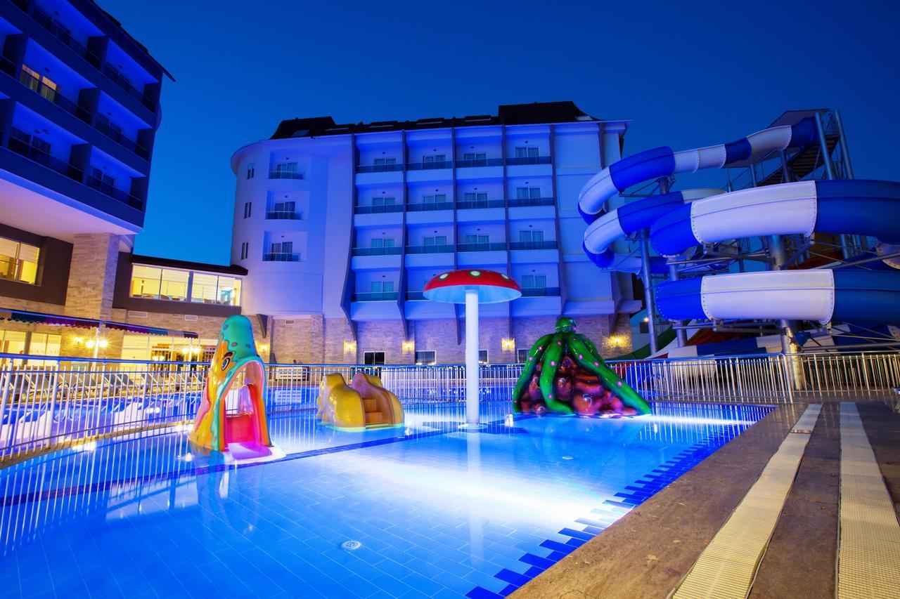 Ramada Hotel Side